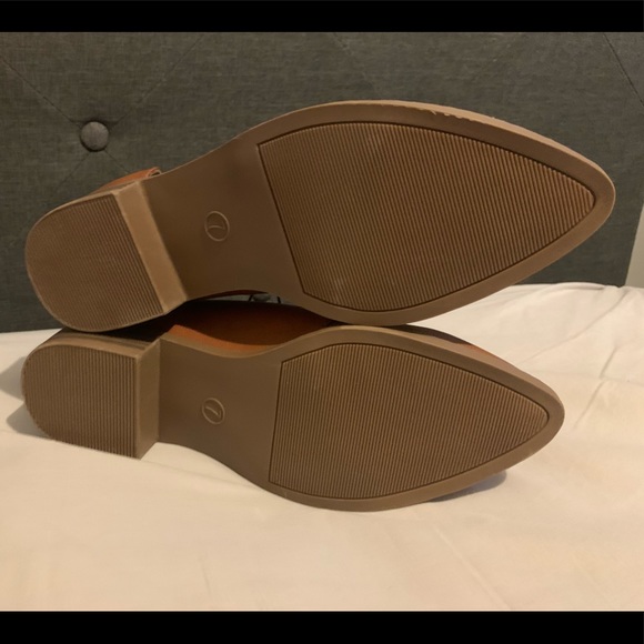 Side Cut Booties - Picture 4 of 4